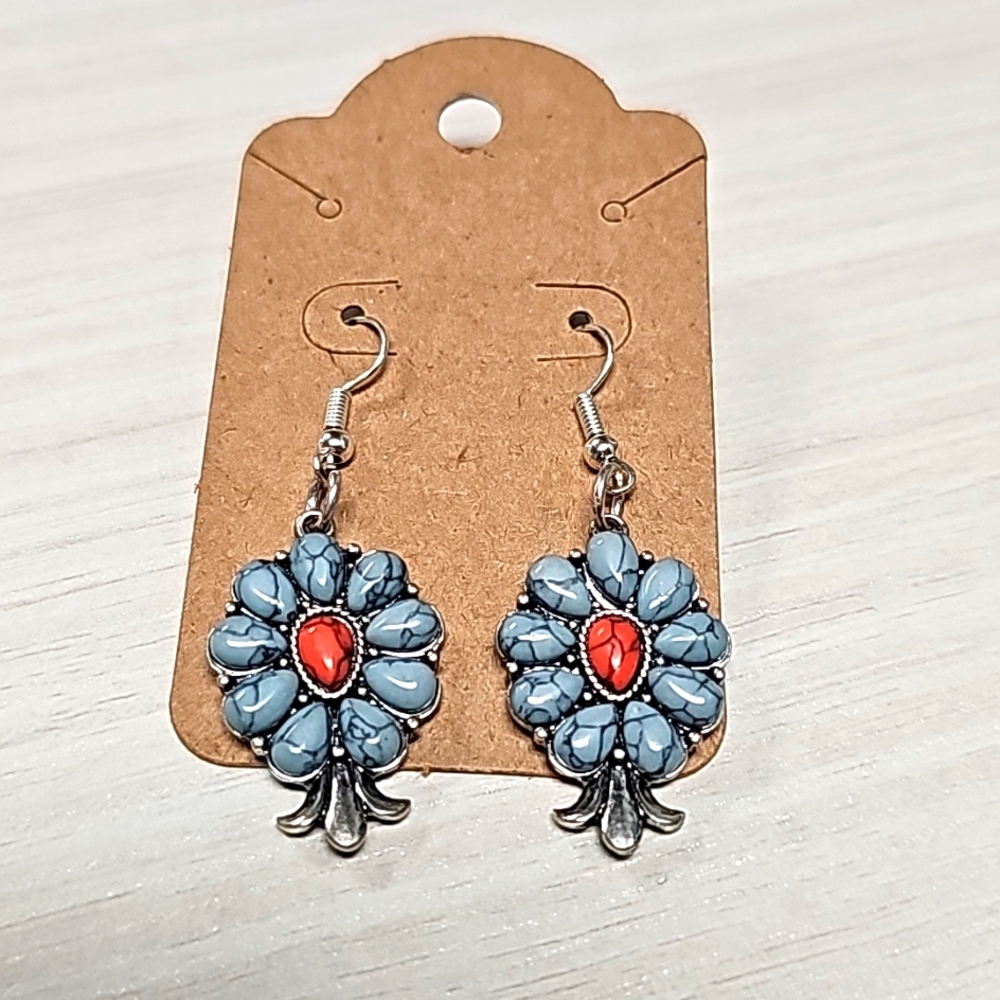 Aztec turquoise stones earrings Nwt